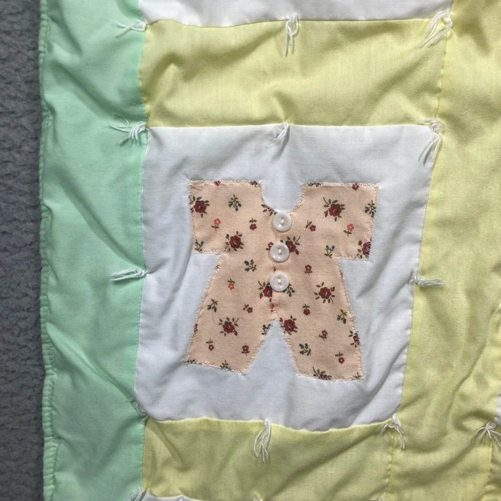 Handmade Vintage Baby Lap‎ Quilt Green Yellow 3D Applique Patchwork Blanket FLAW